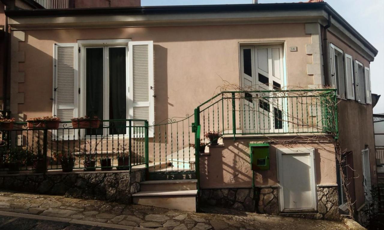 B&B Le Colonne Montefusco Экстерьер фото